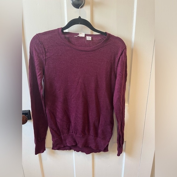 GAP Extra Fine 100% Merino Wool Plum Sweater Size Small - Picture 1 of 4